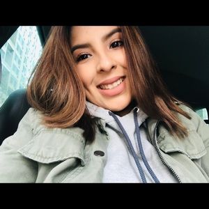 Meet your Posher, Amanda